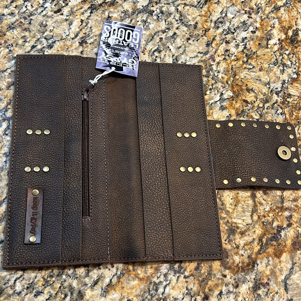Keep it Gypsy NWT pink & gold wallet - Picture 3 of 5
